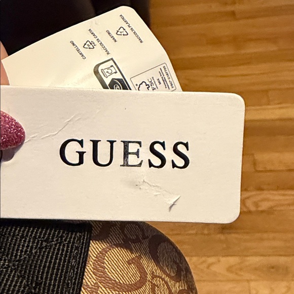 Guess Tan Monogram Lunch bag NWT - Picture 3 of 6